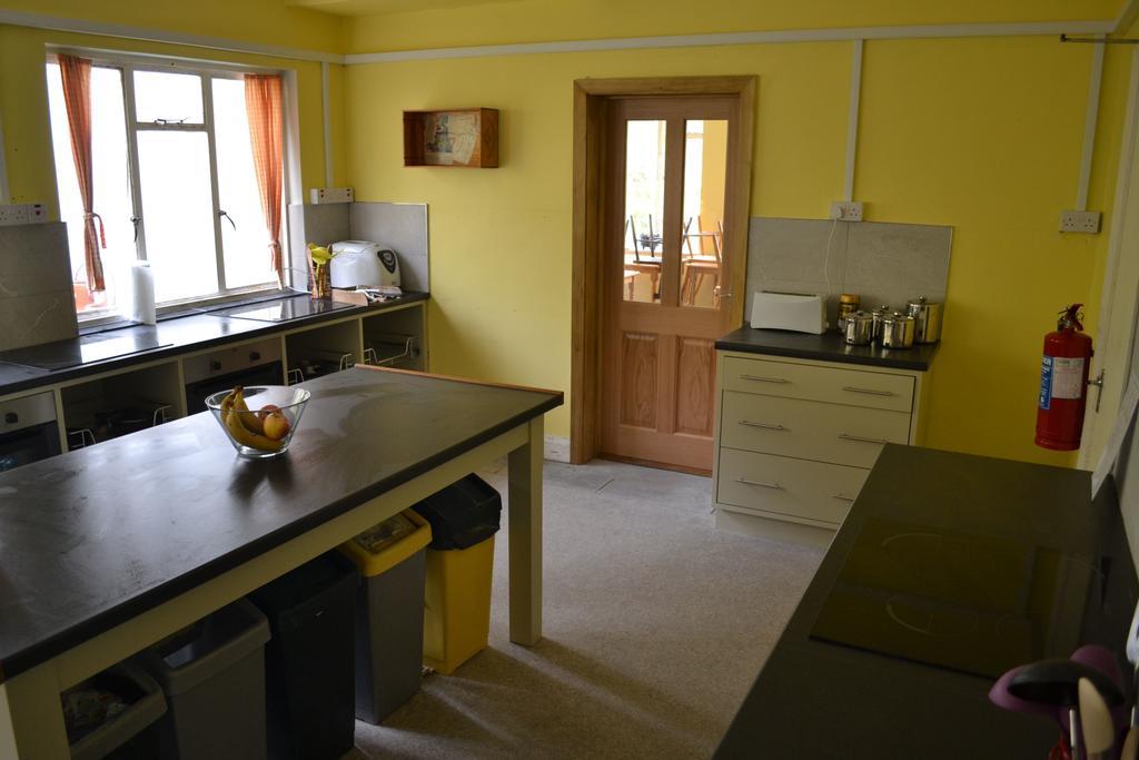 Ben Lettery Connemara Hostel กัลเวย์ ภายนอก รูปภาพ