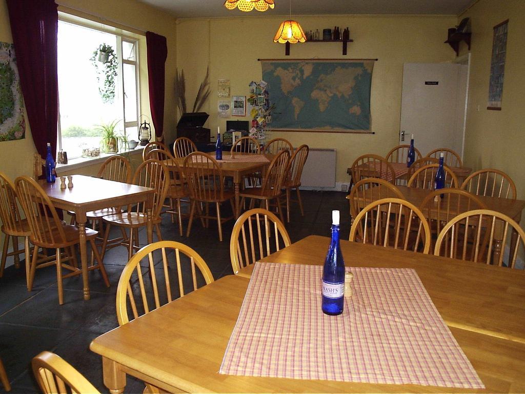 Ben Lettery Connemara Hostel กัลเวย์ ภายนอก รูปภาพ